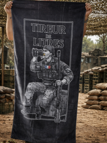 Serviette de plage militaire “Tireur de Litres” – Humour & style tactique