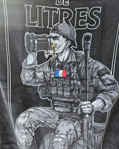 Serviette de plage "Tireur de litre" – Image 2