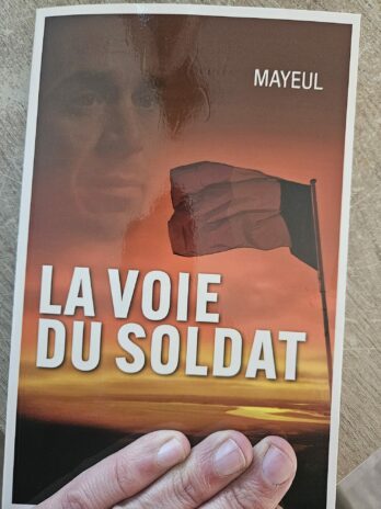LIVRE : LA VOIE DU SOLDAT – DE L’EMBUSCADE D’UZBIN À LA PROTECTION RAPPROCHÉE