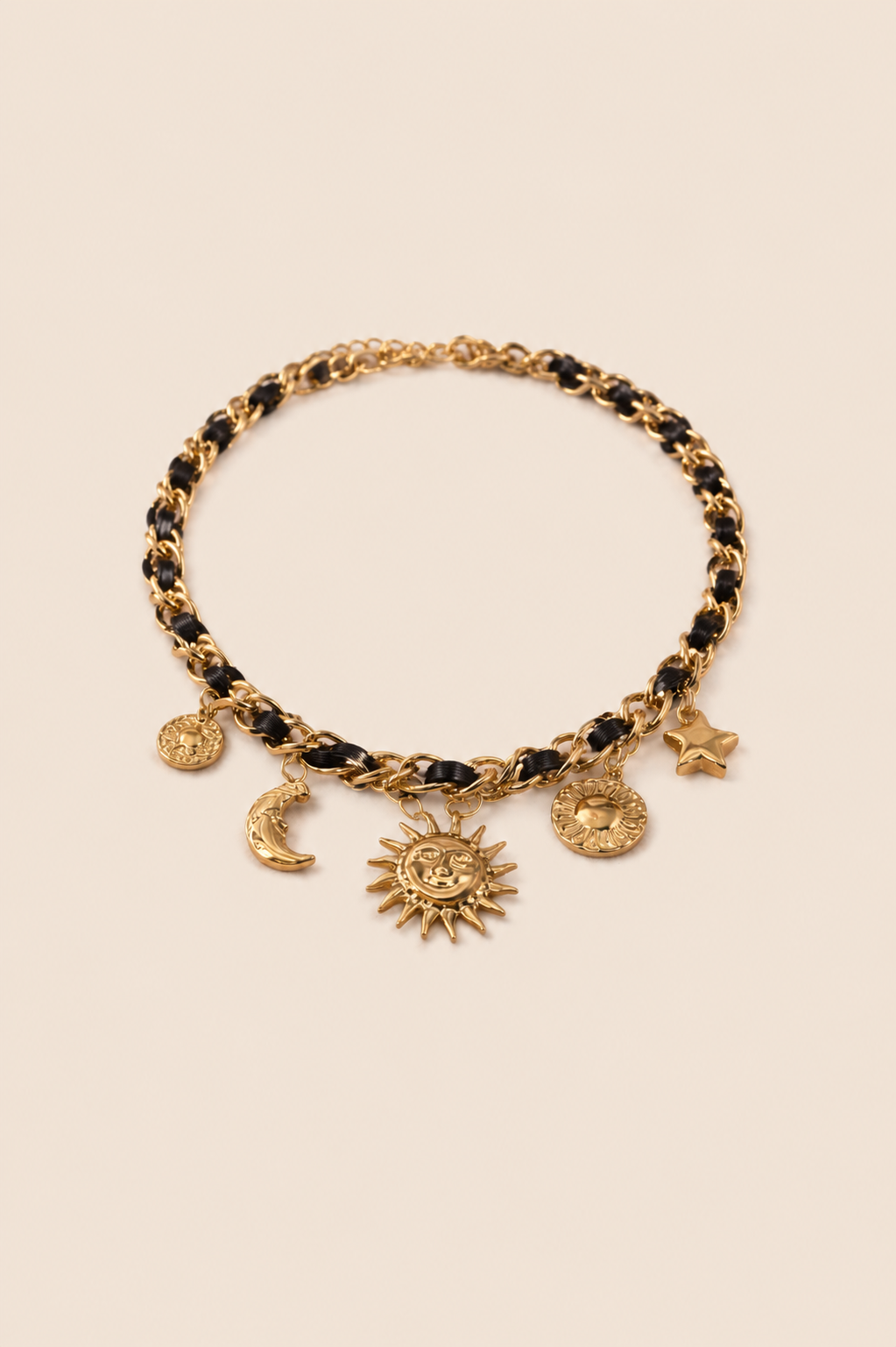 Collier chaîne dorée avec breloques soleil lune étoile | KF Forever
