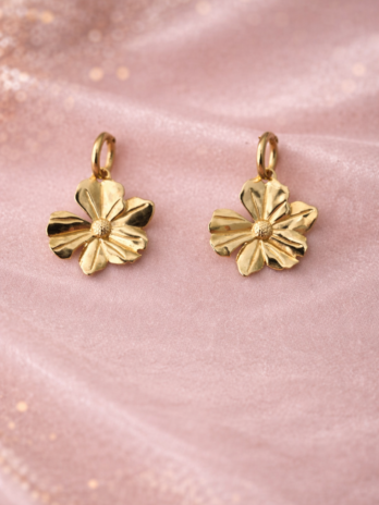 Boucles d’oreilles fleur dorée – Bijou femme élégant et minimaliste | KF Forever