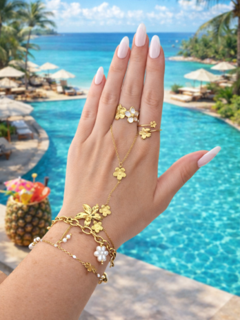 Bague Ulysse dorée fleurs nacrées